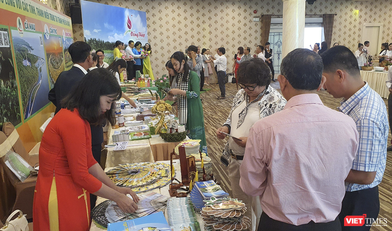 Các doanh nghiệp miền Trung tìm hiểu sản phẩm du lịch khu vực Đồng bằng sông Cửu Long tại hội nghị xúc tiến du lịch