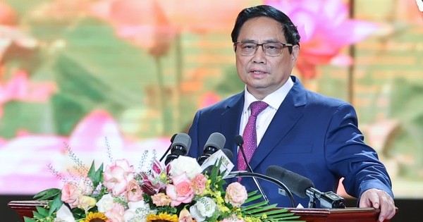 Thủ tướng Phạm Minh Chính: Xây dựng người Hà Nội tiêu biểu cho văn hóa, lương tri và phẩm giá con người Việt Nam - Ảnh: VGP/Nhật Bắc
