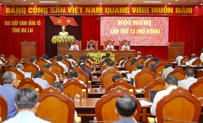 Quang cảnh Hội nghị lần thứ 13, Ban Chấp hành Đảng bộ tỉnh Gia Lai khóa XVI. (Ảnh: TT&CS)