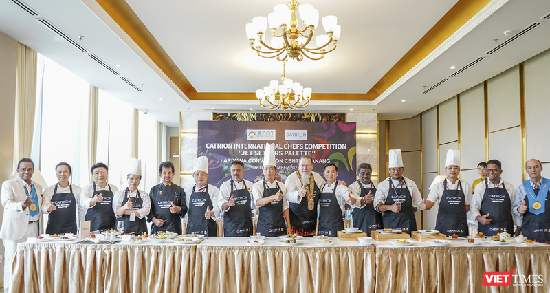 Ban giám khảo cuộc thi Đầu bếp quốc tế Culinary Challenge “CATRION Jet Setters Platte”.