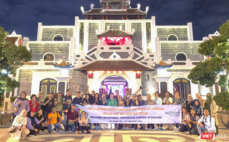 Đoàn famtrip lữ hành Indonesia tại công viên châu Á (Đà Nẵng)
