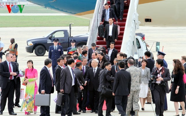  Tổng bí thư Nguyễn Phú Trọng và đoàn đại biểu cấp cao VN đã đến sân bay quân sự Andrews, thủ đô Washington DC chiều 6/7