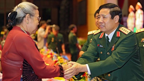 Đại tướng Phùng Quang Thanh tại hội trường buổi giao lưu - Ảnh: Việt Dũng