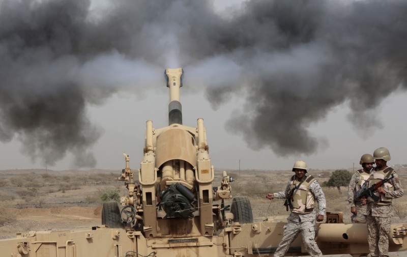 Pháo binh Saudi Arabia tham chiến ở Yemen
