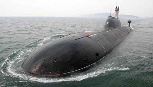 Tàu ngầm hạt nhân tên lửa đạn đạo Ấn Độ thuê của Nga mang tên INS Chakra