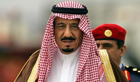 Người kế vị của Quốc vương Abdullah chính là người em cùng cha khác mẹ, Hoàng thái tử Salman bin Abdulaziz, 79 tuổi.