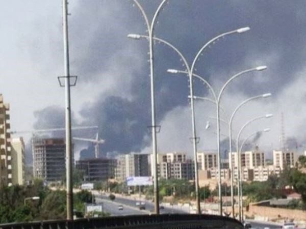 Một khu vực ở Thủ đô Tripoli, Libya bị ISIS tấn công. (Nguồn: AP)
