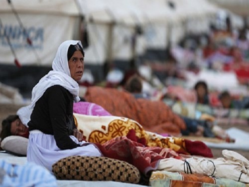 Nhiều phụ nữ và trẻ em Yazidis buộc phải đi lánh nạn để tránh sự tàn bạo của chiến binh IS