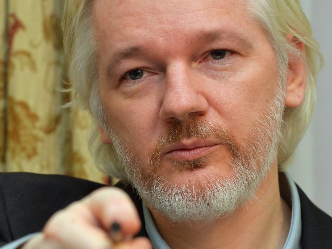 ổng biên tập kiêm nhà sáng lập trang WikiLeaks, ông Julian Assange - Ảnh: Reuters