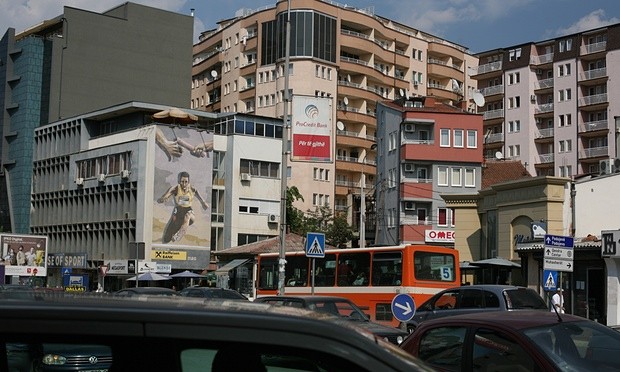 Thành phố Pristina có số dân lên tới hơn 200.000 người.