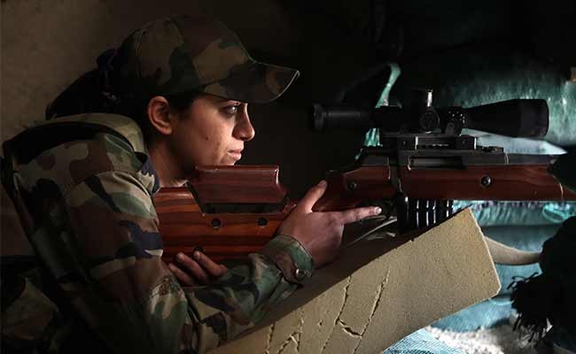 Clip chiến binh khủng bố bị Sniper quân đội Syria hạ thủ