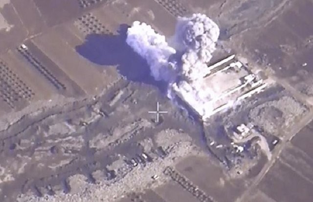 Năm ngày, không quân Nga xuất kích 302 lần, diệt 1.093 mục tiêu IS 