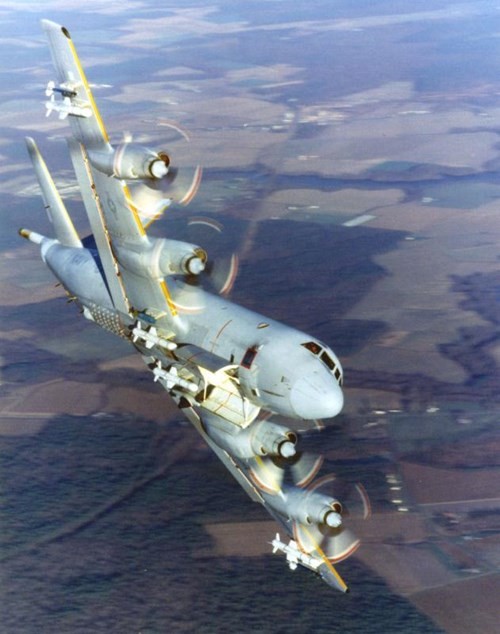 Kilo Việt Nam như 'hổ thêm cánh' với sát thủ P-3 Orion