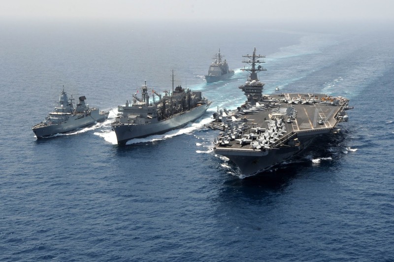 Mỹ bóp nghẹt Trung Quốc trên Biển Đông với 3 chiến lược chiến tranh