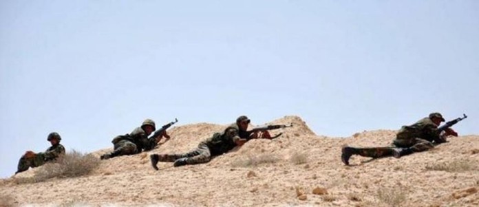 Binh sĩ Syria trong trận chiến bảo vệ thành phố Deir Ezzor