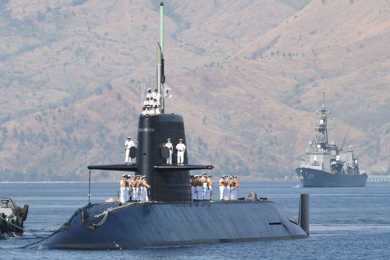 Tàu ngầm và khu trục hạm Nhật Bản thăm Philipines