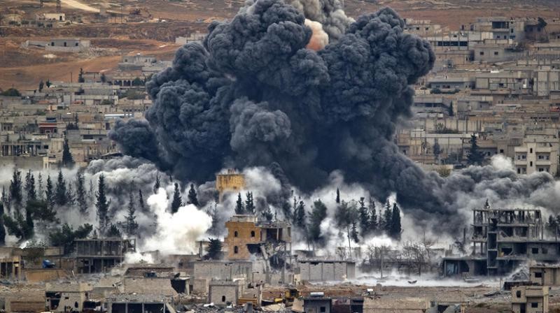 Không quân liên minh do Mỹ dẫn đầu không kích vào quân đội Syria ở Deir ez-Zor