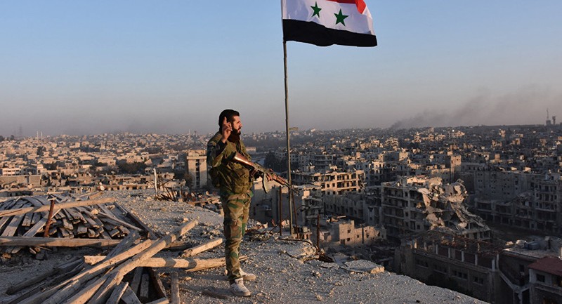 Binh sĩ Quân đội Syria trên thành phố Aleppo giải phóng