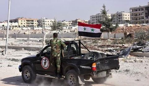 Xe của quân đội Syria cơ động trên chiến trường Aleppo