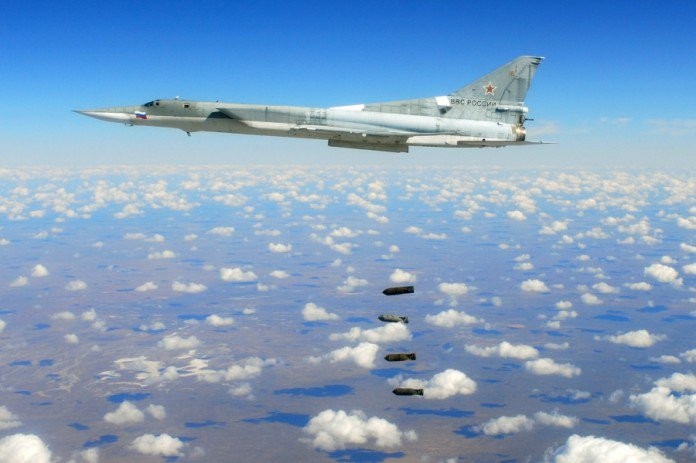 Máy bay ném bom chiến lược tầm xa Tu-22M3 không kích ở Syria