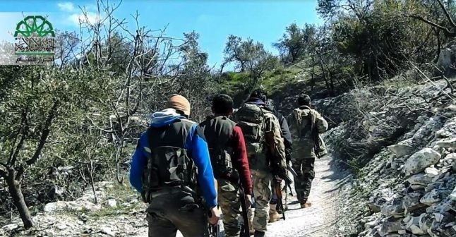 Lực lượng Hồi giáo cực đoan chuyển quân từ Thổ Nhĩ Kỳ vào Latakia, Syria