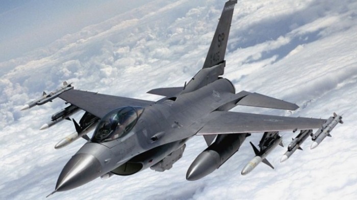 Máy bay tiêm kích F-16 Fighting Falcon, Mỹ
