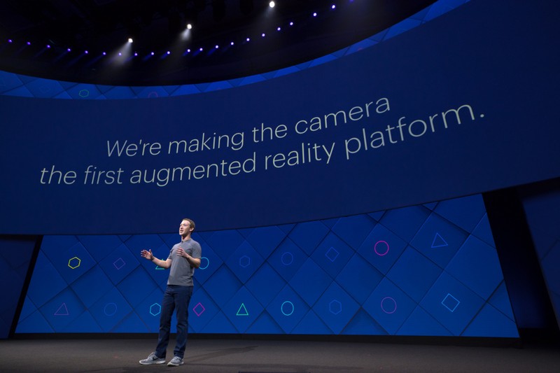 CEO Mark Zuckerberg giới thiệu các công nghệ mới của Facebook