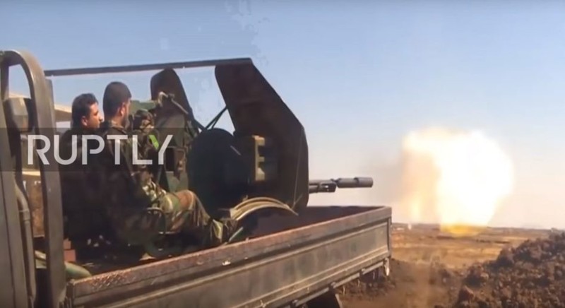 Binh sĩ quân đội Syria chiến đấu trên cao nguyên Golan