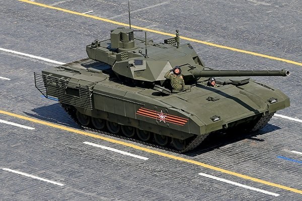 Xe tăng T-14 Armata trên quảng trường Đỏ