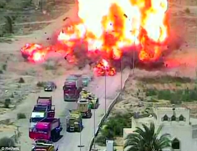 Vụ nổ kinh hoàng của xe đánh bom tự sát IS trên bán đảo Sinai, Ai Cập