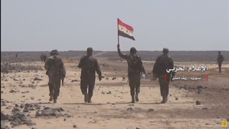 Binh sĩ quân đội Syria tiến công đánh chiếm các khu vực kiểm soát của phiến quân FSA - ảnh video