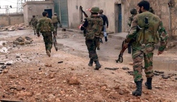 Binh sĩ quân đội Syria trên chiến trường phía đông Hama - ảnh minh họa Masdar News