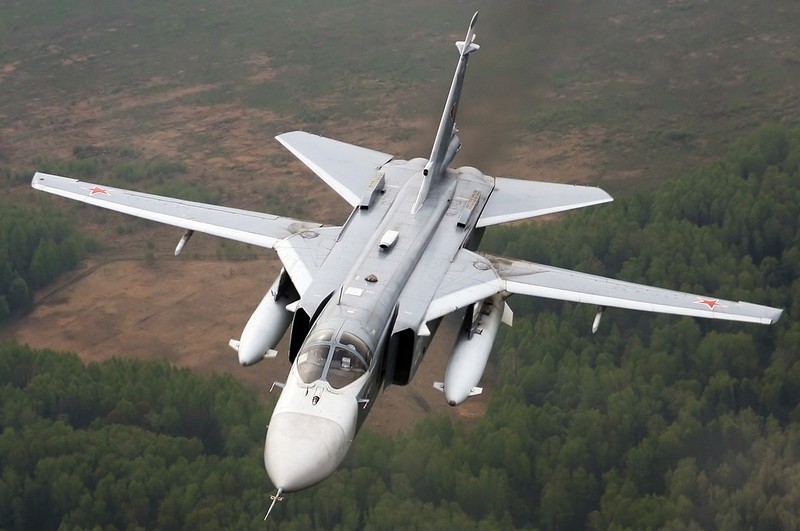 Máy bay ném bom chiến trường Su-24 Nga - ảnh minh họa South Front