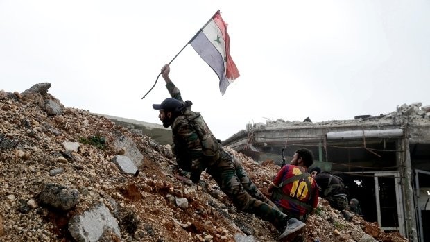 Binh sĩ quân đội Syria trên chiến trường Aleppo - ảnh minh họa Masdar News