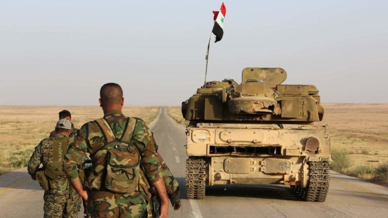 Binh sĩ quân đội Syria trên chiến trường Deir Ezzor - ảnh minh họa Masdar News