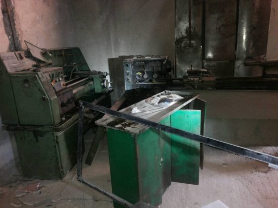 Máy móc cơ khi trong xưởng sản xuất vũ khí của lực lượng Hồi giáo cực đoan ở Đông Ghouta. Ảnh minh họa video