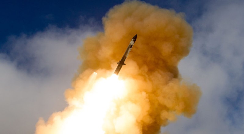 Tên lửa đánh chặn SM-3 BlockAII. Ảnh: Raytheon.