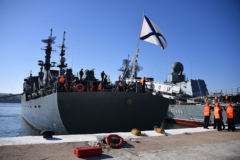 Hộ tống hạm của Hải quân Nga ở Vladivostok. Ảnh RIA Novosti.