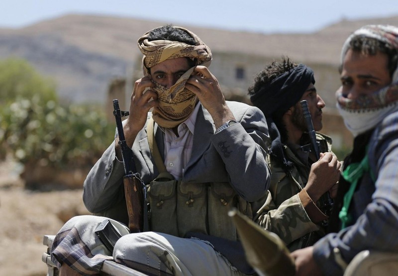 Các chiến binh Yemen trên chiến trường biên giới Yemen - Ả rập Xê-út. Ảnh minh họa: Masdar News.