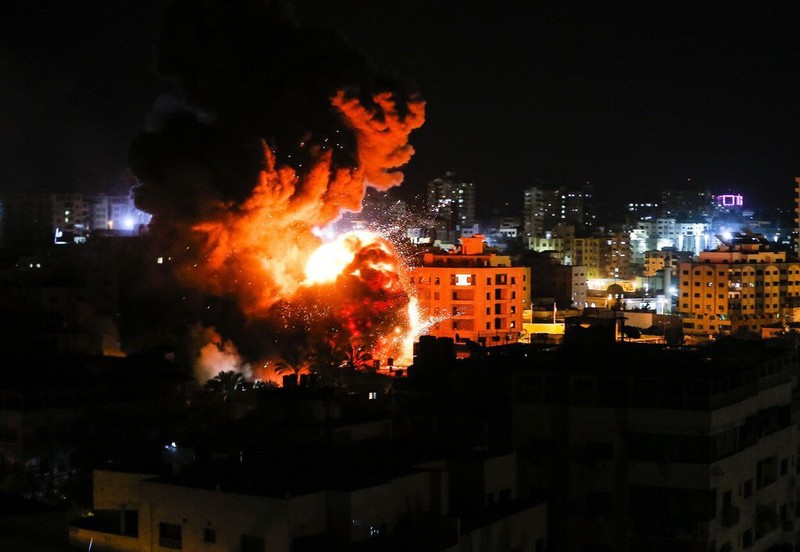 Không quân Israel không kích dữ dội Dải Gaza, phá hủy các mục tiêu được coi là của phong trào Hamas. Ảnh: South Front.