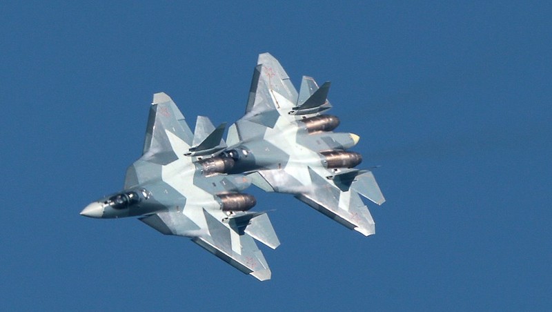 Đến năm 2028, Nga sẽ có 3 trung đoàn tiêm kích tàng hình Su-57. Ảnh TASS