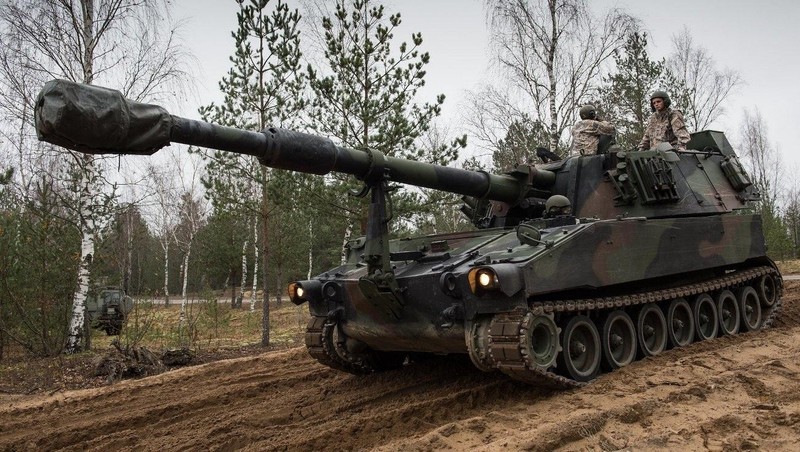 Pháo tự hành M109A5 của quân đội Latvia. Ảnh Military Ukraine. 
