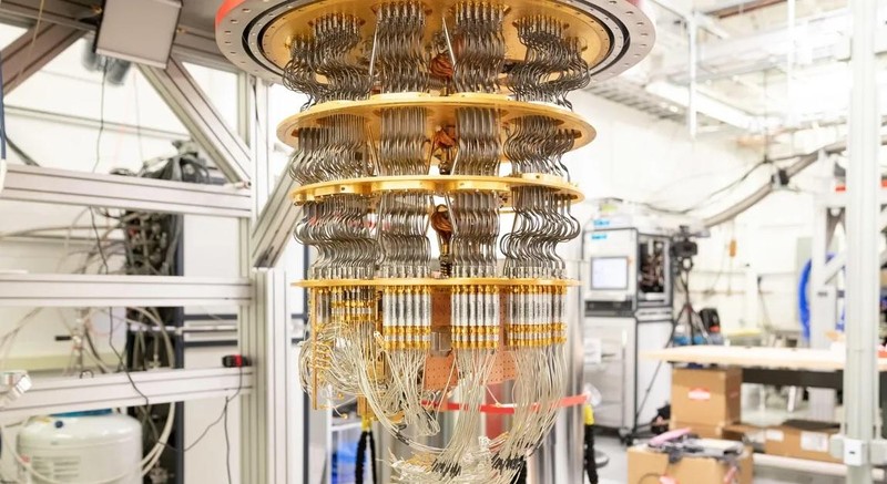 Nguyên mẫu máy tính lượng tử của Google. Ảnh CNET