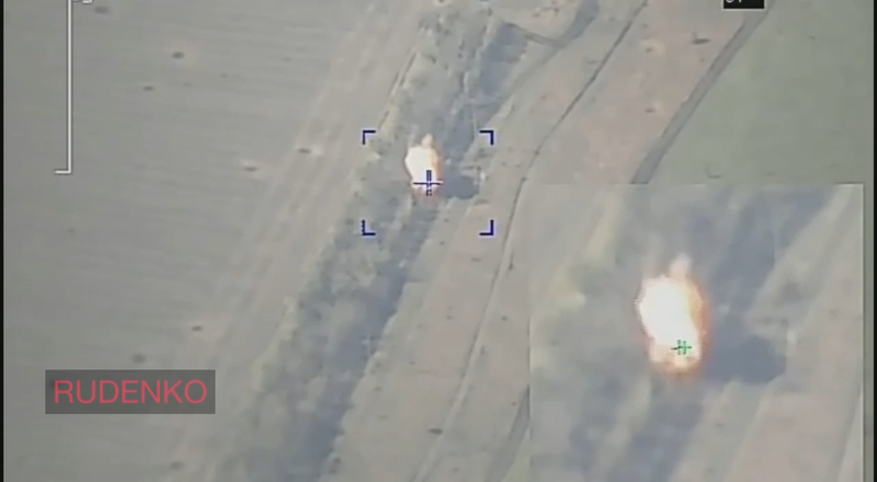 Đạn pháo Krasnopol phá hủy 1 xe tăng Ukraine. Ảnh Video Rudenko