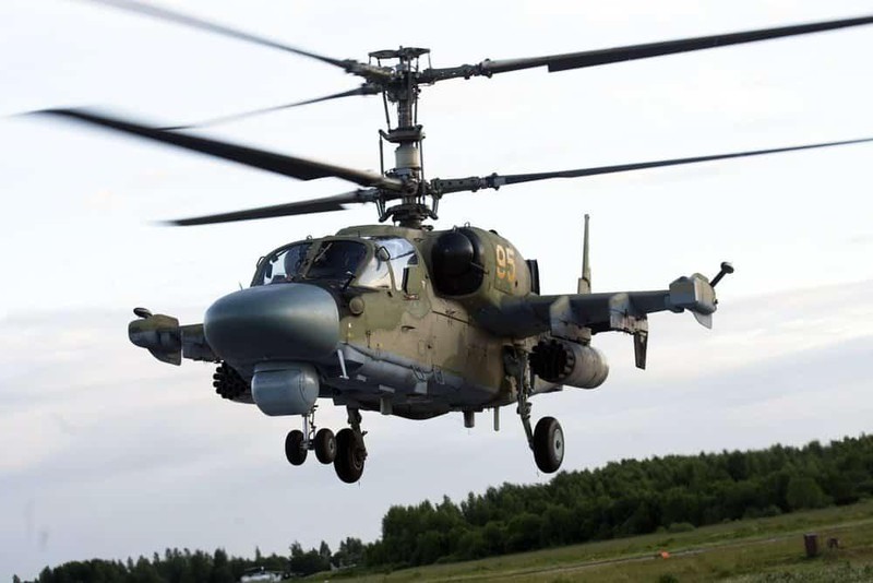 Trực thăng tấn công Ka-52 quân đội Nga. Ảnh Military Ukraine. 