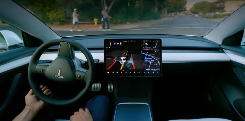 Phần mềm Xe tự lái hoàn toàn phiên bản beta của Tesla. Ảnh Video Consumer Reports
