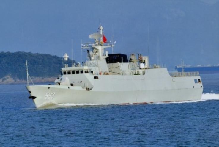 Tàu hộ vệ hạng nhẹ Trung Quốc được sản xuất với tốc độ rất nhanh, phục vụ cho triển khai các hành động quân sự ở các vùng biển như biển Hoa Đông, Biển Đông. Ảnh: Sina