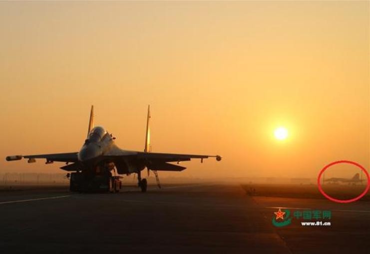 Hoạt động huấn luyện gần đây của một trung đoàn Không quân Chiến khu miền Nam tình nghi có sự tham gia của máy bay chiến đấu Su-35. Ảnh: Sina