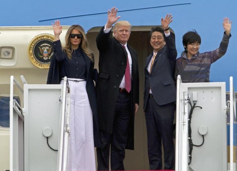 Vừa qua, Thủ tướng Nhật Bản Shinzo Abe đến thăm Mỹ, được Mỹ cam kết mạnh mẽ trong việc bảo đảm an ninh của Nhật Bản. Ảnh: Washington Times