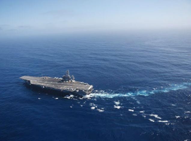  Tàu sân bay USS Nimitz, một trong những tàu chiến lớn nhất thế giới 